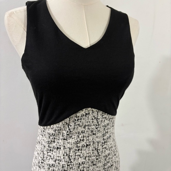 Aqua Women’s Sz S Fitted Pencil Dress Tweed Sleeveless Slimming Black White - Picture 2 of 11